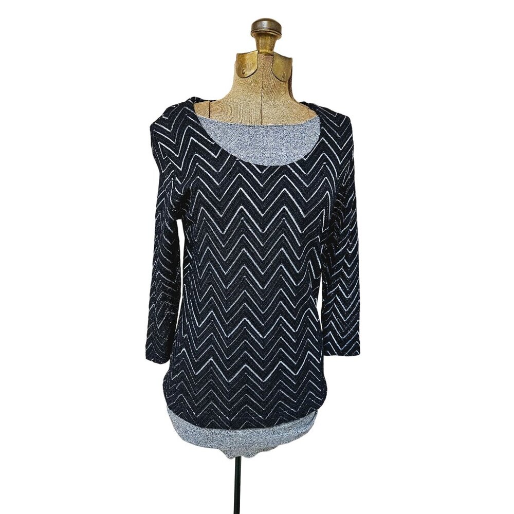 Andria Lieu Collection Black & Silver Chevron Stretch Pull Over Knit Top L